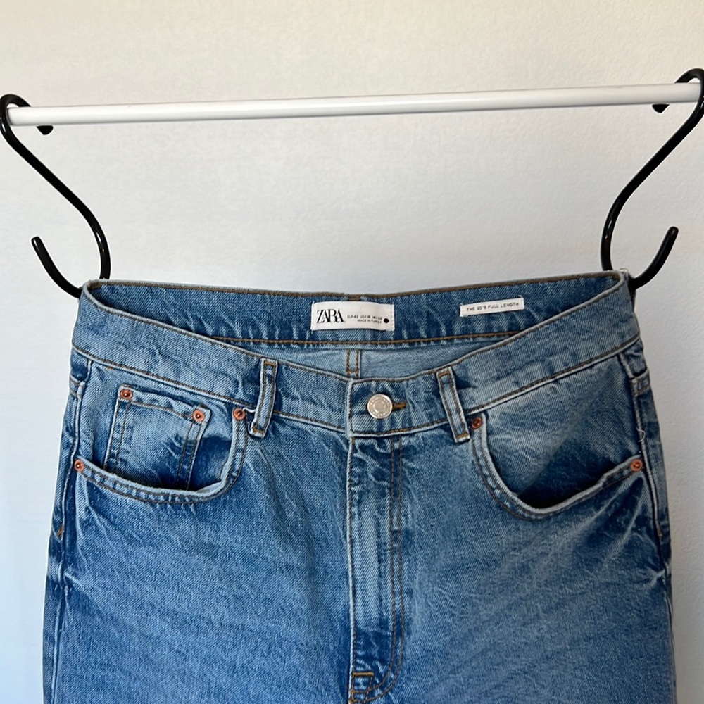 ZARA HIGH RISE SLIM FLARED JEANS